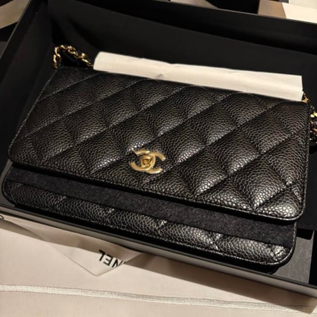 CHANEL  シャネル　チェーンウォレット ゴールド金具