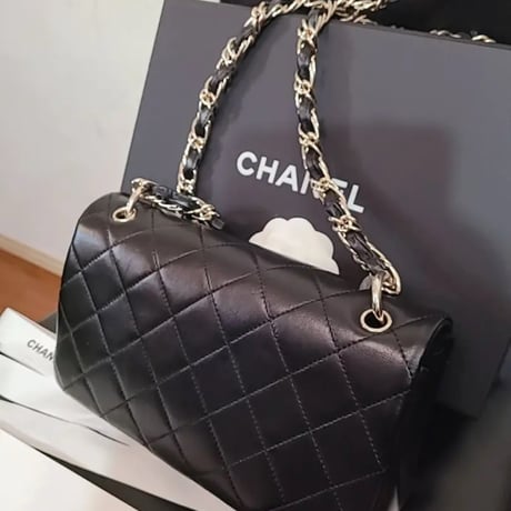 CHANEL  シャネル　ラージフラップ　バッグ