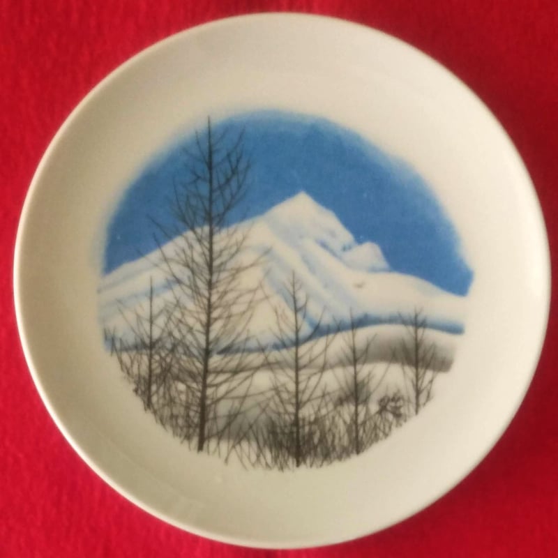 加山又造 絵皿「シャム猫・錦鯉・冬山・丹頂鶴・くわがた」5点組 版上