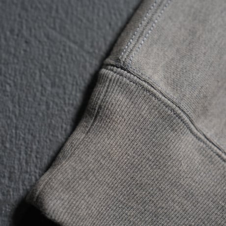 "cantate"  Essential Sweat Pullover