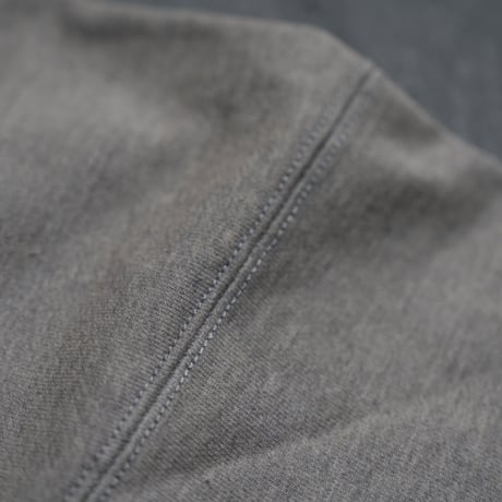 "cantate"  Essential Sweat Pullover
