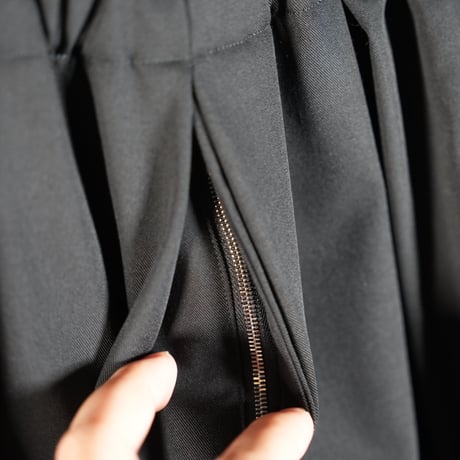 "nonnotte"  Pleat Dock Shorts Trousers