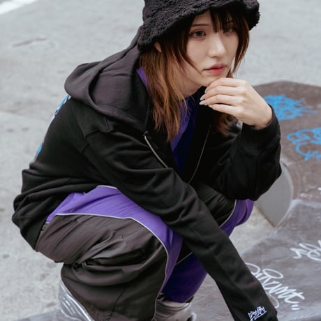 [Graffiti] Zip Hoodie / Gray