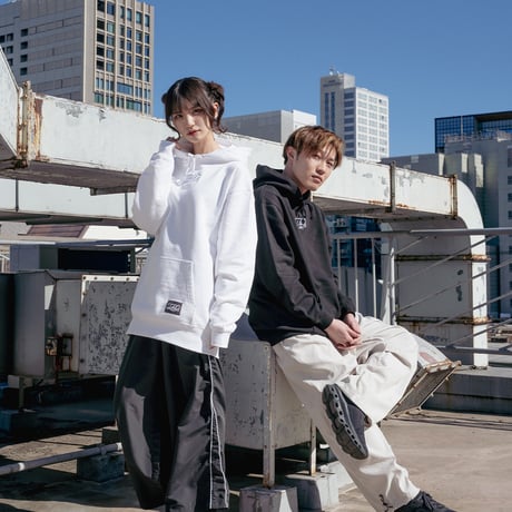 Logo Hoodie / Black