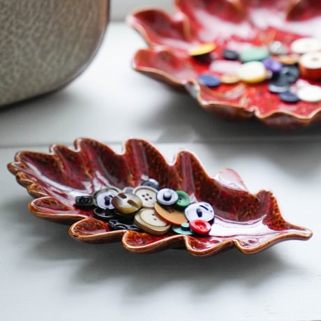 OAK LEAF DECOR PLATE