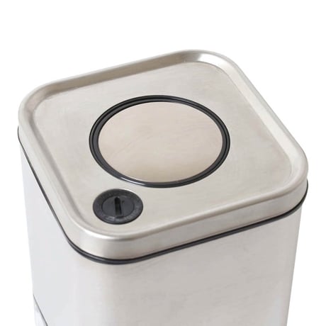 Cube jar with press lid. S