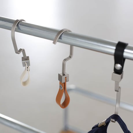 STRAP HOOK BROWN