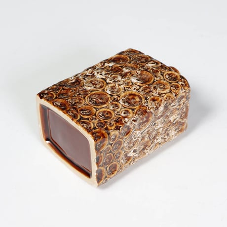 LOTUS POD SQUARE VASE