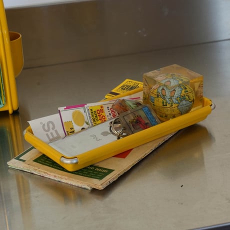 DESKTOP TRAY YELLOW