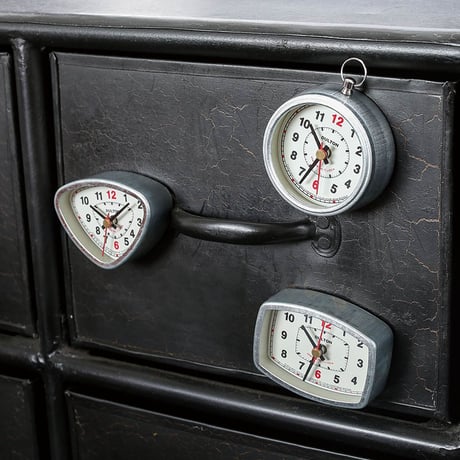 MAGNETIC CLOCK ROUND IVORY