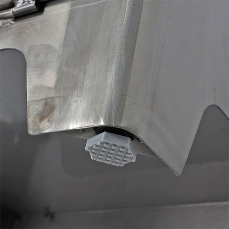 TRASH STATION RAW [CT]（中型送料3：税込¥2,200円）
