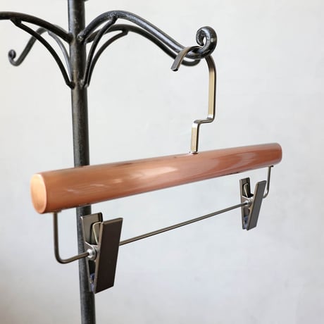 STAINLESS BOTTOM HANGER BROWN