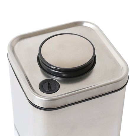 Cube jar with press lid. S