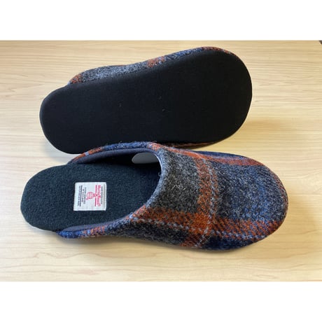 L&B HarrisTweed Slipper_D_M