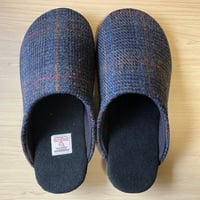 L&B HarrisTweed Slipper_B_L