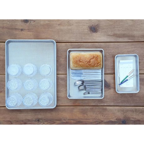 PERFORATED ALUMINUM TRAY 330