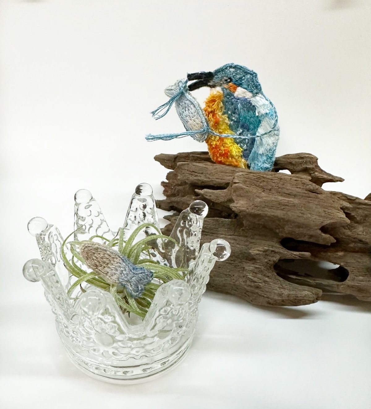 野鳥の立体刺繍ブローチ】（カワセミ|おさかなポシェット） | Tucreer