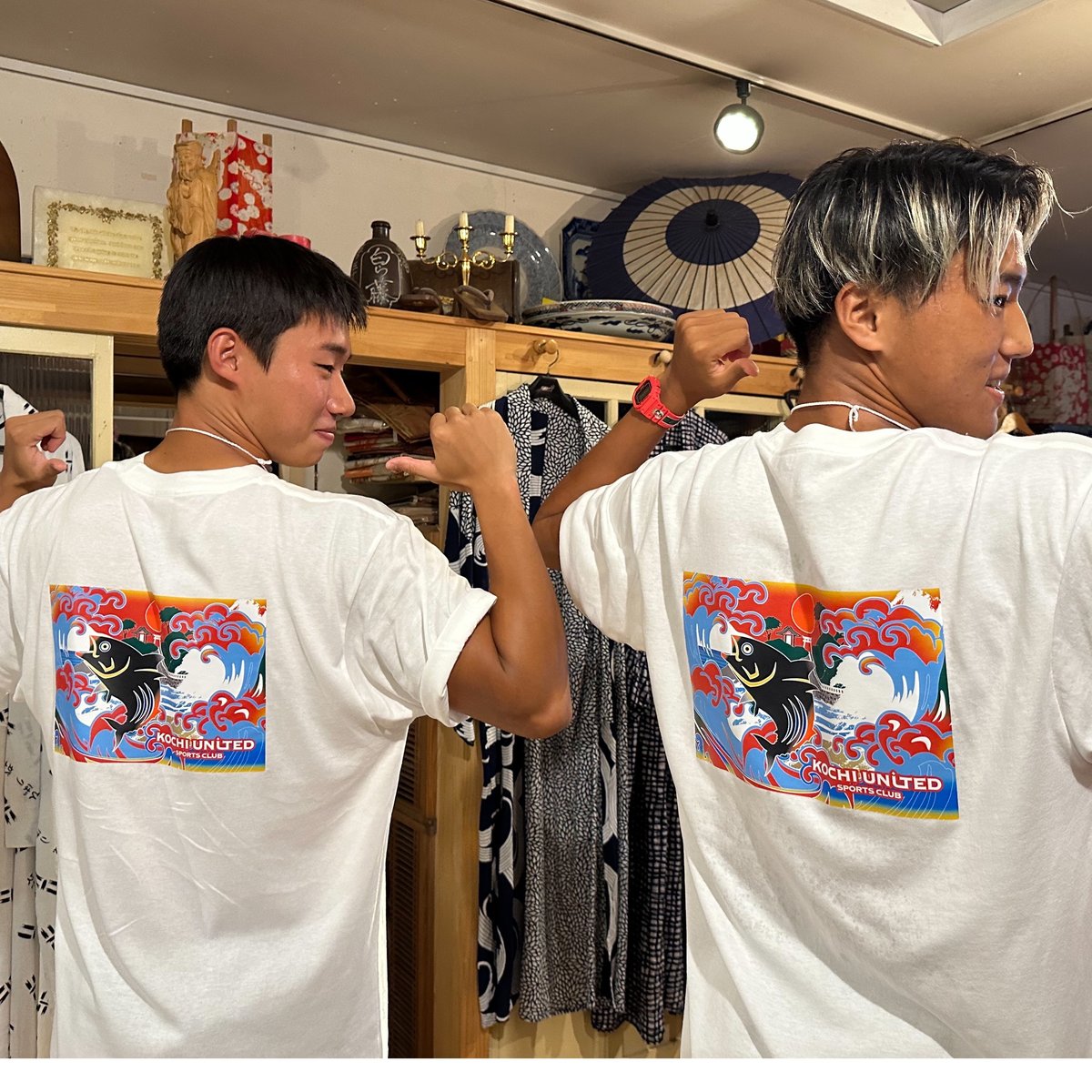 セニフラフTシャツ | 高知ユナイテッドスポーツクラブ