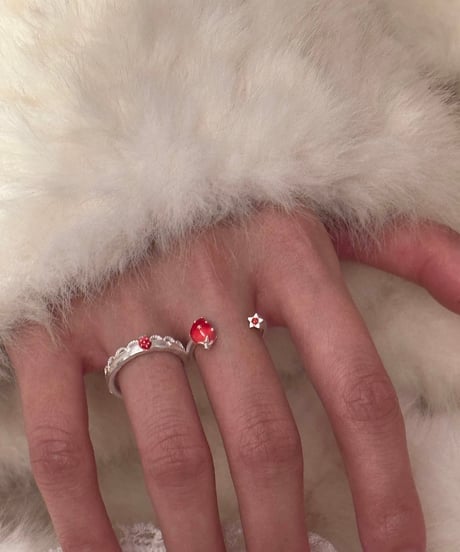 Strawberry flower ring
