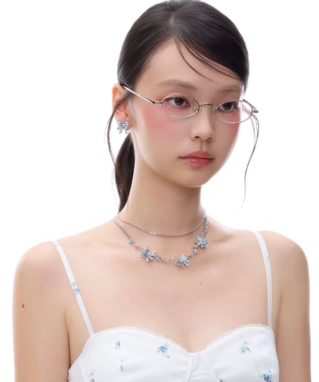 Gorgeous blue ribbon pierce