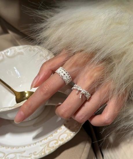 Elegance lace  ribbon ring