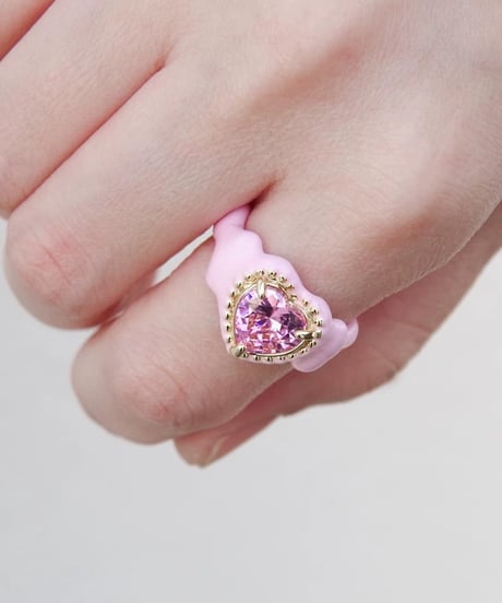 Puffy pink heart ring