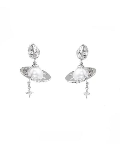 Saturn pearl pierce