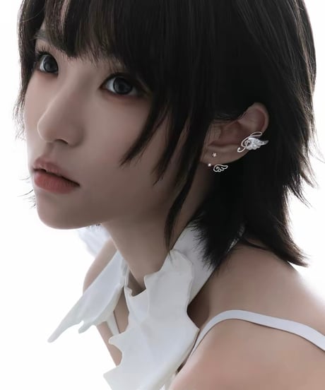 Melody angel ear cuff