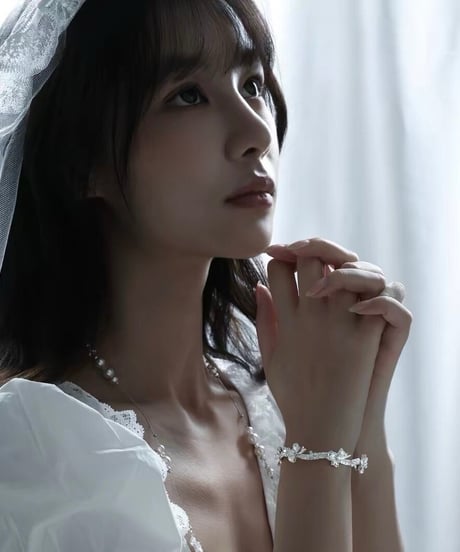 Veil ribbon bracelet