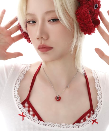 Twinkling apple necklace