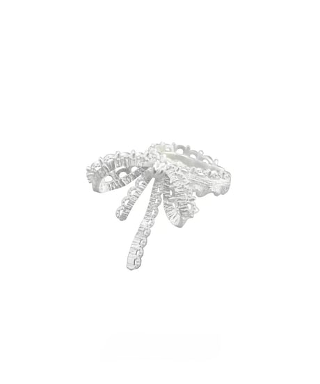 Veil ribbon earcuff
