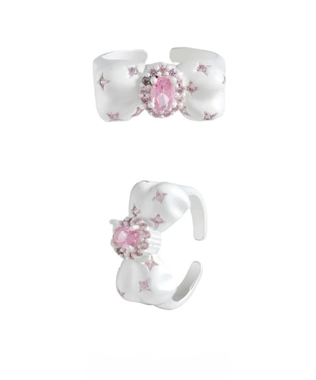 Dreamy ribbon ring