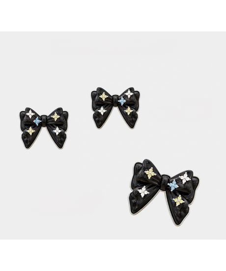 Bloom black ribbon pierce