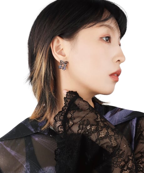 Mystic bloom ribbon pierce