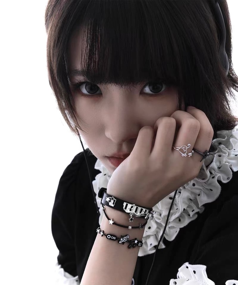 Melody black bracelet | NOVER