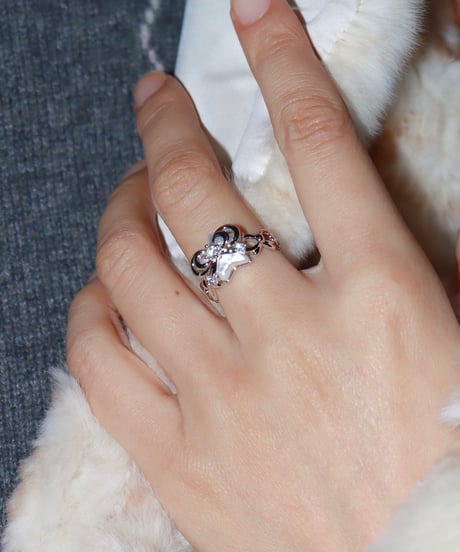 Ribbon star pearl ring
