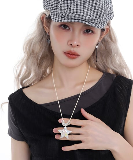 Astra glow necklace