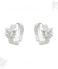 Veil ribbon hoop pierce