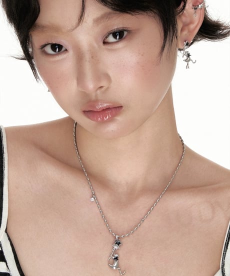 Black cat star stick necklace