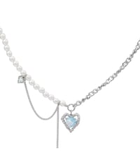 Icy heart pearl necklace