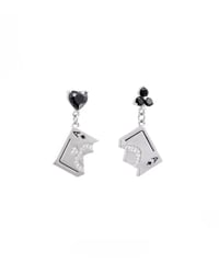 Ace of spades pierce