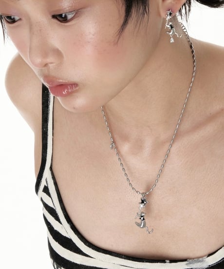 Black cat star stick necklace