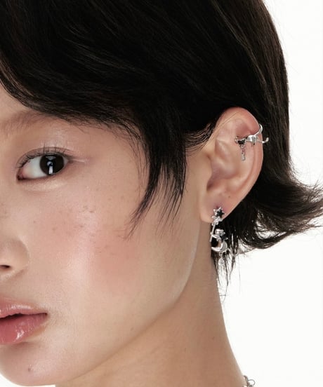 Cat black star ear cuff