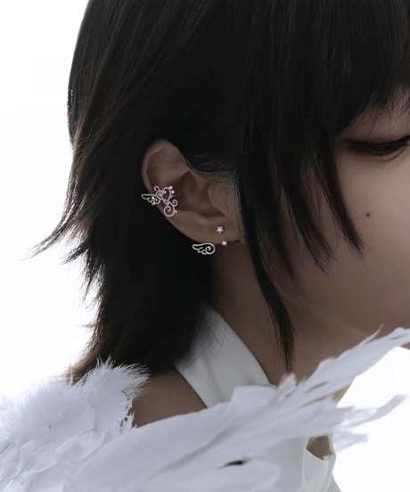 Angel heart melody ear cuff