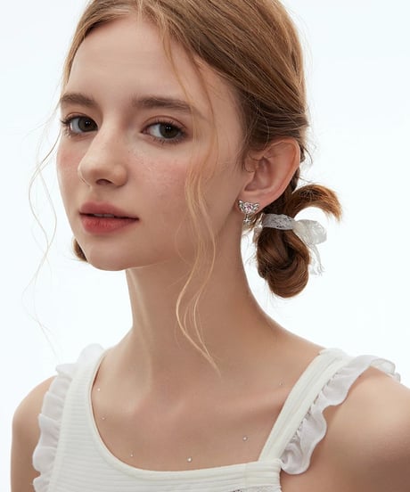 Lovely wing pierce