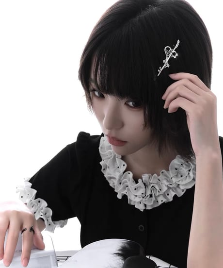 Melody heart hairpin