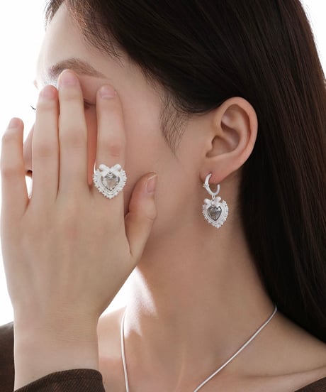Frozen heart bow pierce