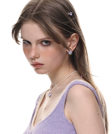 Purple flower pearl necklace