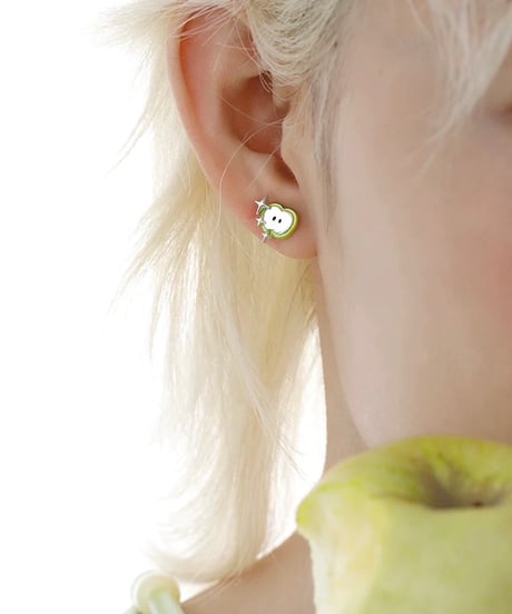Sparkle apple pierce