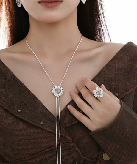 Frozen heart bow necklace
